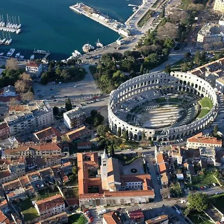 Akvileia Apartment Pula